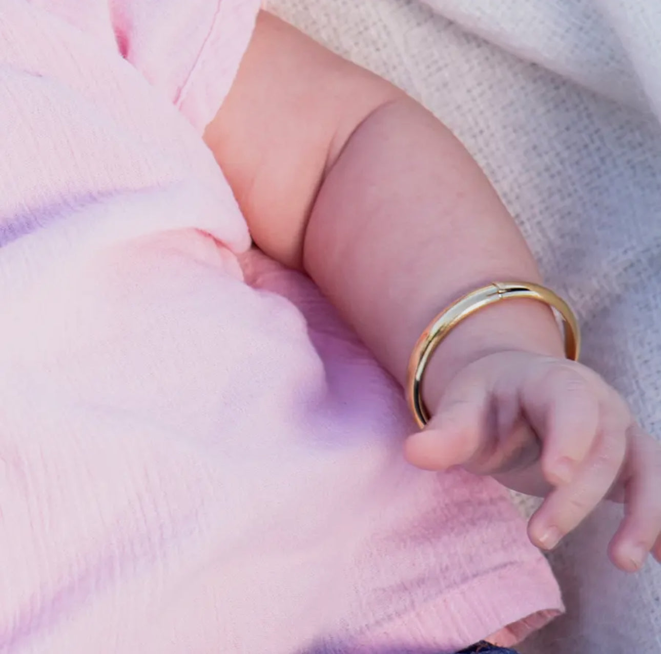Gold Classic Bangle