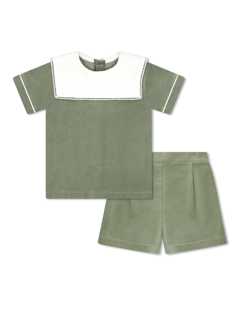 Christian Short Set
