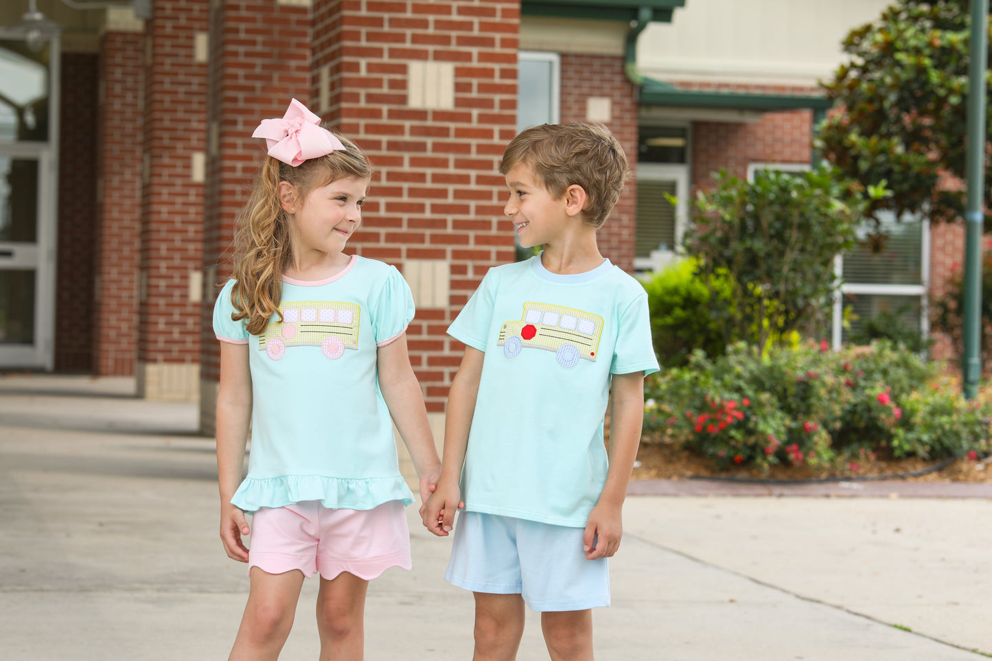Bus Ruffle Short Set